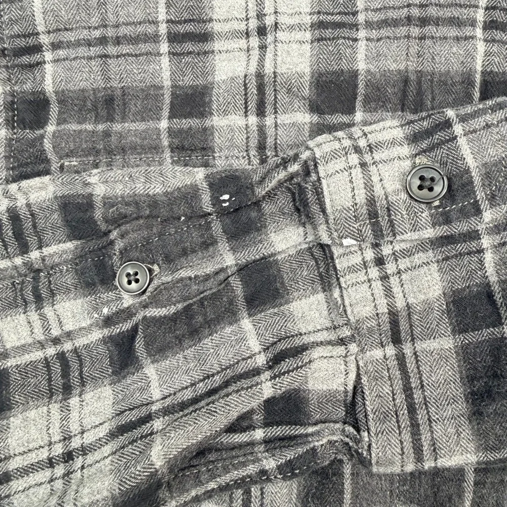 Lucky Brand Classic Fit Flannel Shirt Size Small Mens Plaid Warm‎ Black Gray